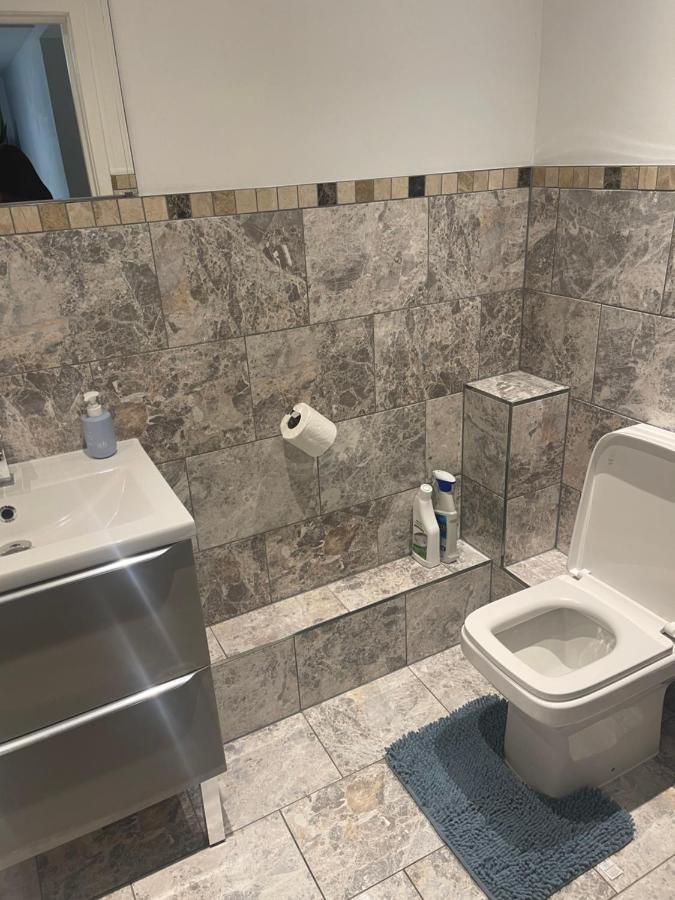 Beautiful En-Suite Bedroom Ipswich Exterior foto